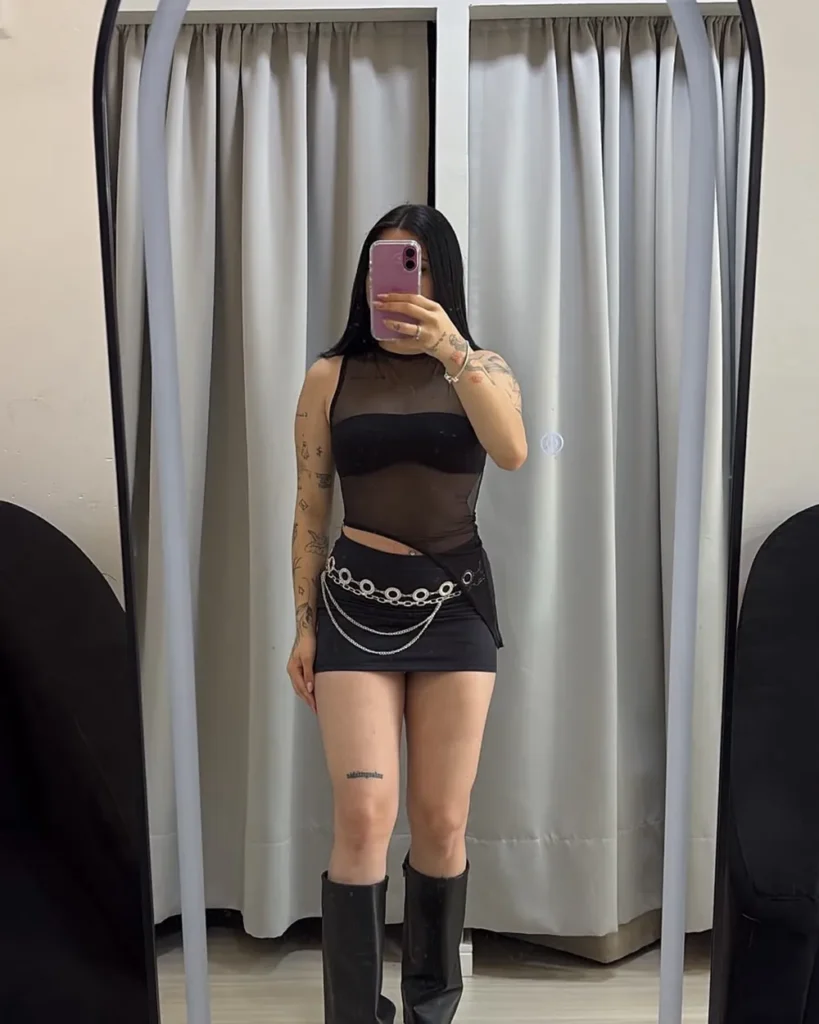 Conjunto Top e Saia com Transparência